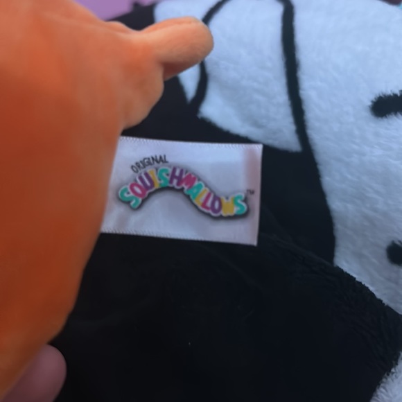 Orange axolotl squishmallow - Picture 2 of 3